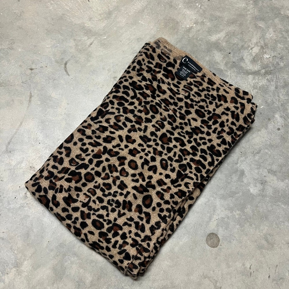 C by Bloomingdale's 100% 2-Ply Cashmere Leopard Print Wrap Scarf Shawl Tan Brown